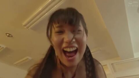 【五十嵐美月・今井えみ】巨乳のヤリマンJKが教室で3人の男子生徒に囲まれ中出し乱交SEX!