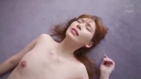 【明里つむぎ】スレンダー美尻の巨乳OLが上司の肉棒を咥え込みながら激しいバックSEXに溺れる！